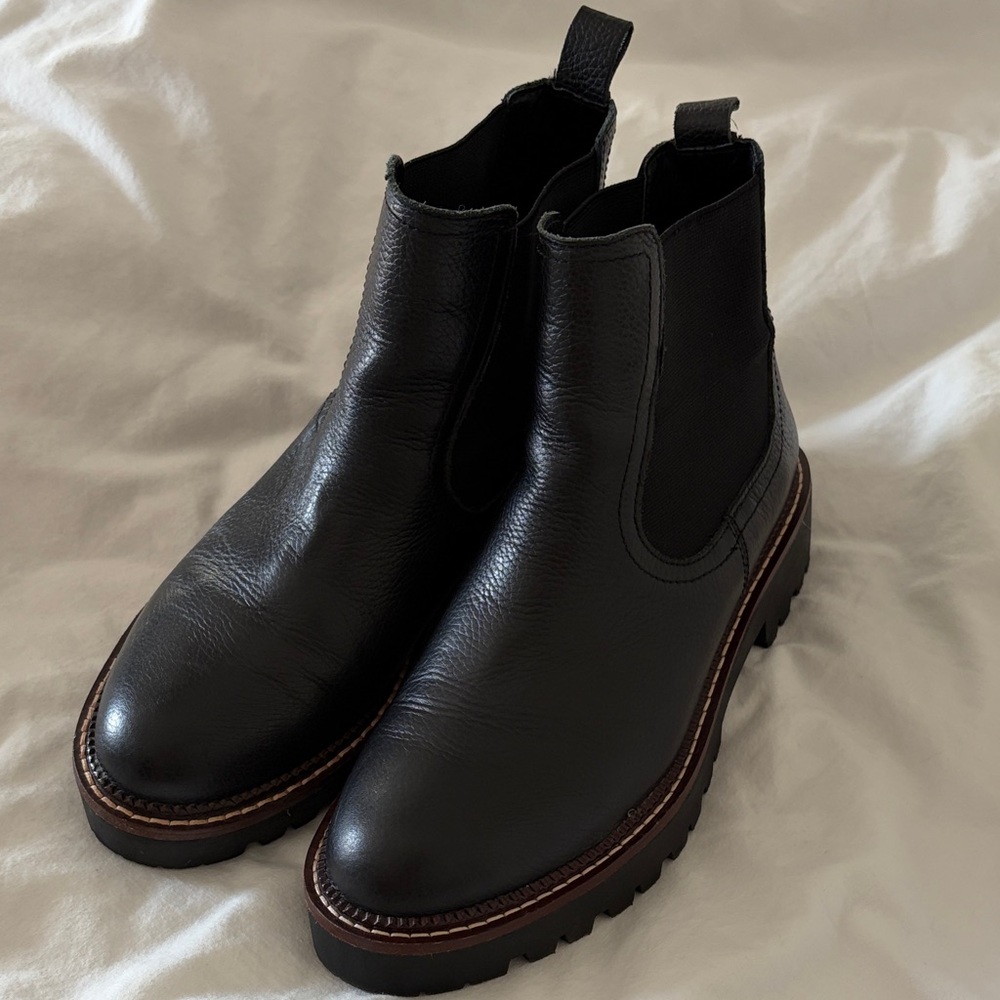 Caslon Miller Black Leather Chelsea Boots